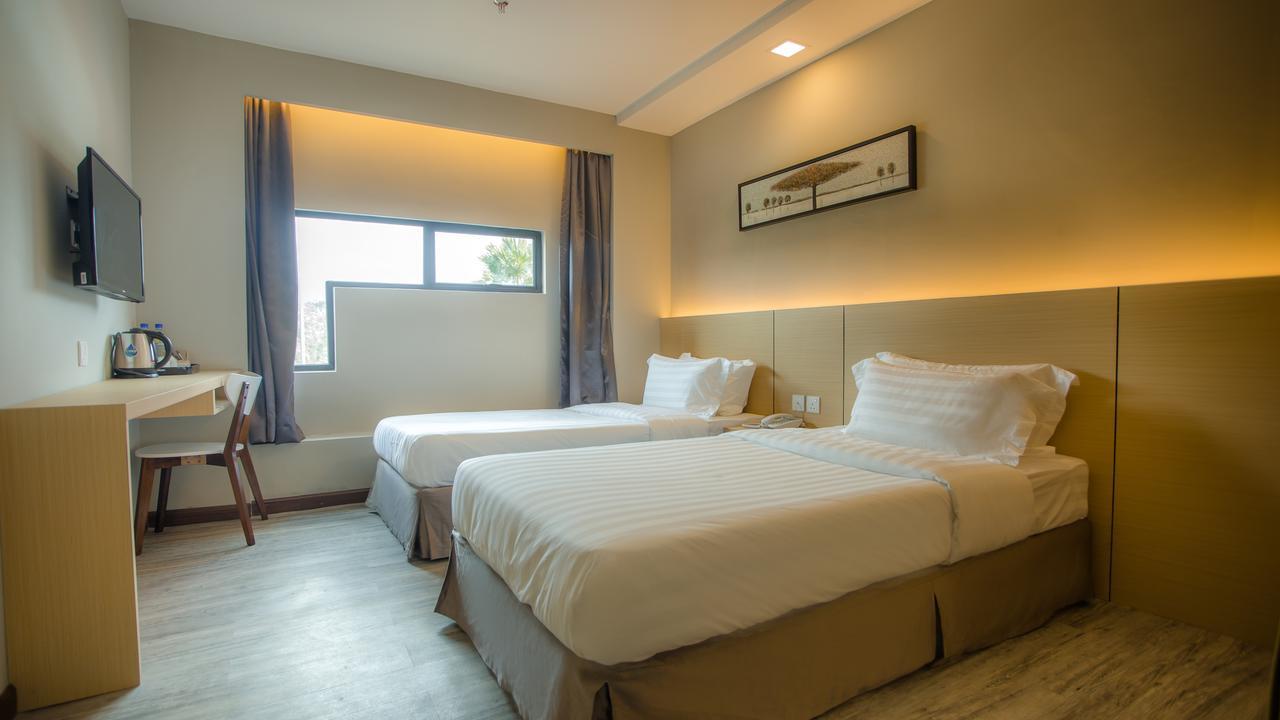 Zen Boutique Hotel Ulu Tiram Exterior foto